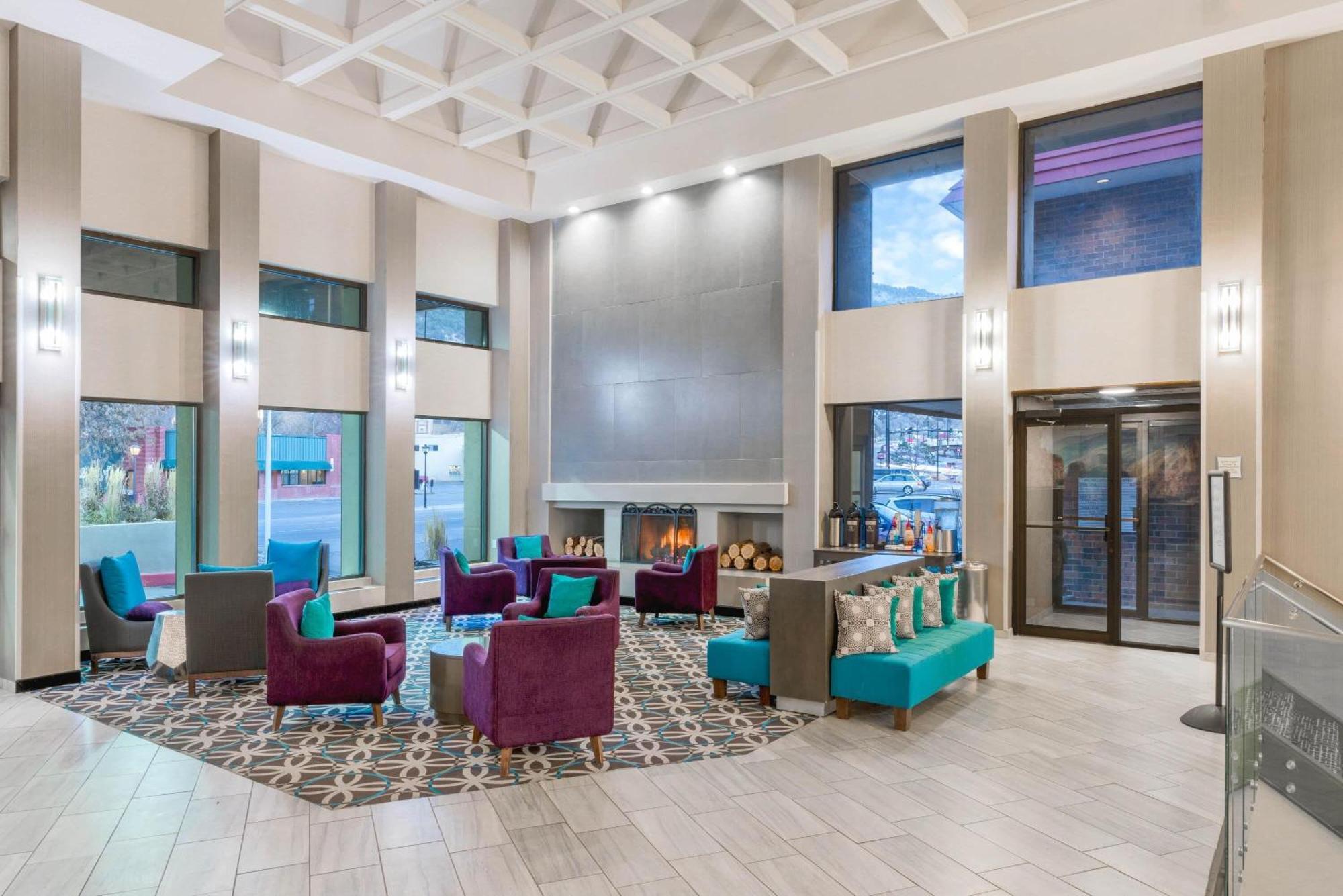 La Quinta By Wyndham Glenwood Springs Hotel Bagian luar foto